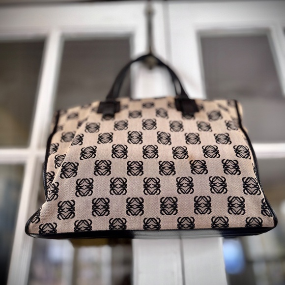 Loewe Anagram Shoulder Tote Bag Canvas & Leather with Dustbag, EUC - Picture 4 of 16